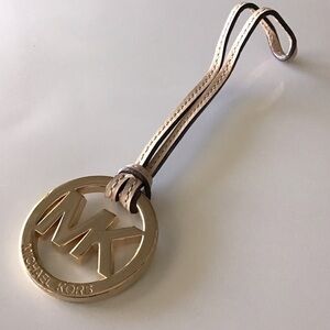 MICHAEL KORS, MK Logo Gold Tone Charm Hang Tag Bag with Beige Leather Strap